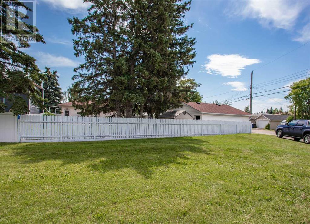 Single Family House Bungalow for Sale in  Aurora Place SE Acadia Calgary 
