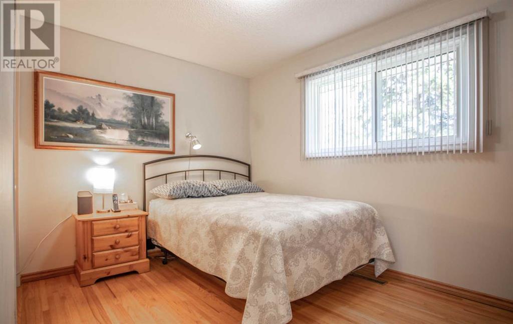 Single Family House Bungalow for Sale in  Aurora Place SE Acadia Calgary 