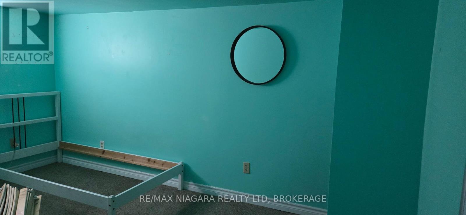 Photo 14 of 16 Churchill Street, St Catharines ON