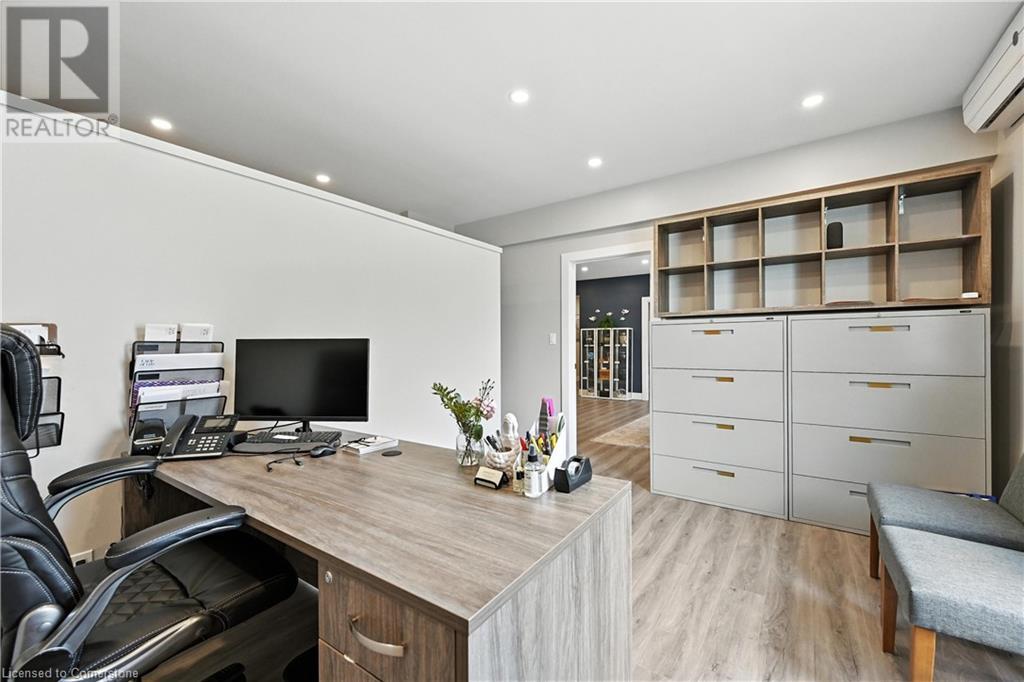 Photo 15 of 22 Mill Street S, Hamilton ON