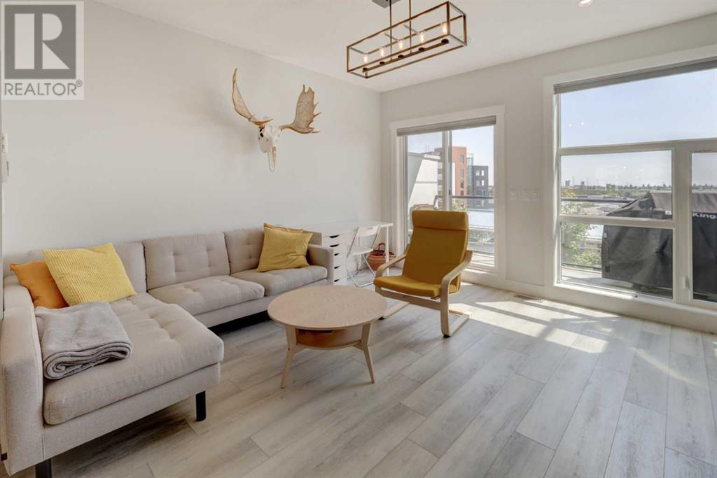 Single Family House for Sale in   Parkhill Place SW Parkhill Calgary 