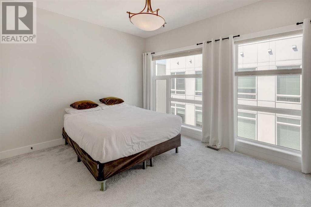 Single Family House for Sale in   Parkhill Place SW Parkhill Calgary 