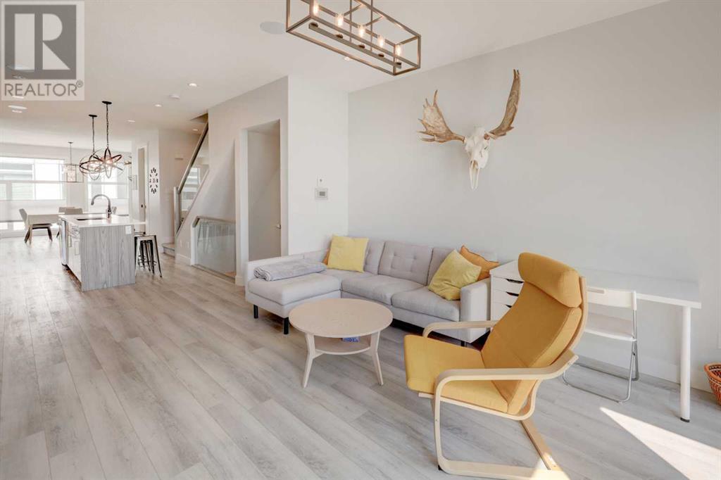 Single Family House for Sale in   Parkhill Place SW Parkhill Calgary 