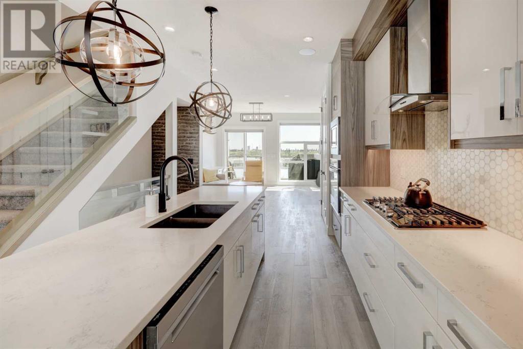Single Family House for Sale in   Parkhill Place SW Parkhill Calgary 