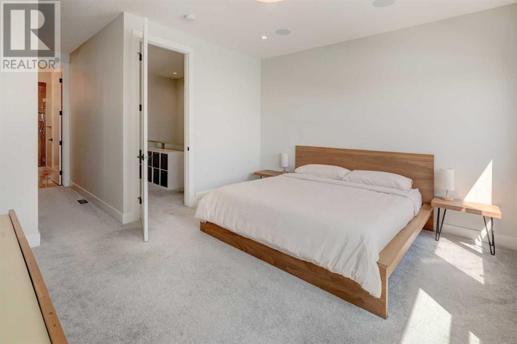 Single Family House for Sale in   Parkhill Place SW Parkhill Calgary 