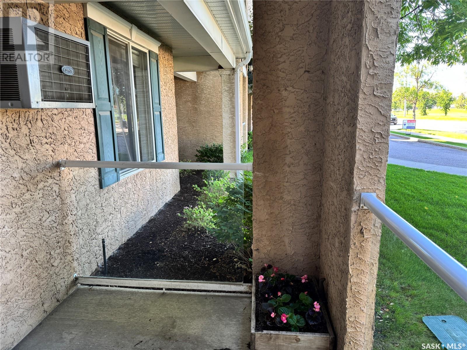 Single Family House High rise for Sale in   Lowe ROAD Saskatoon 