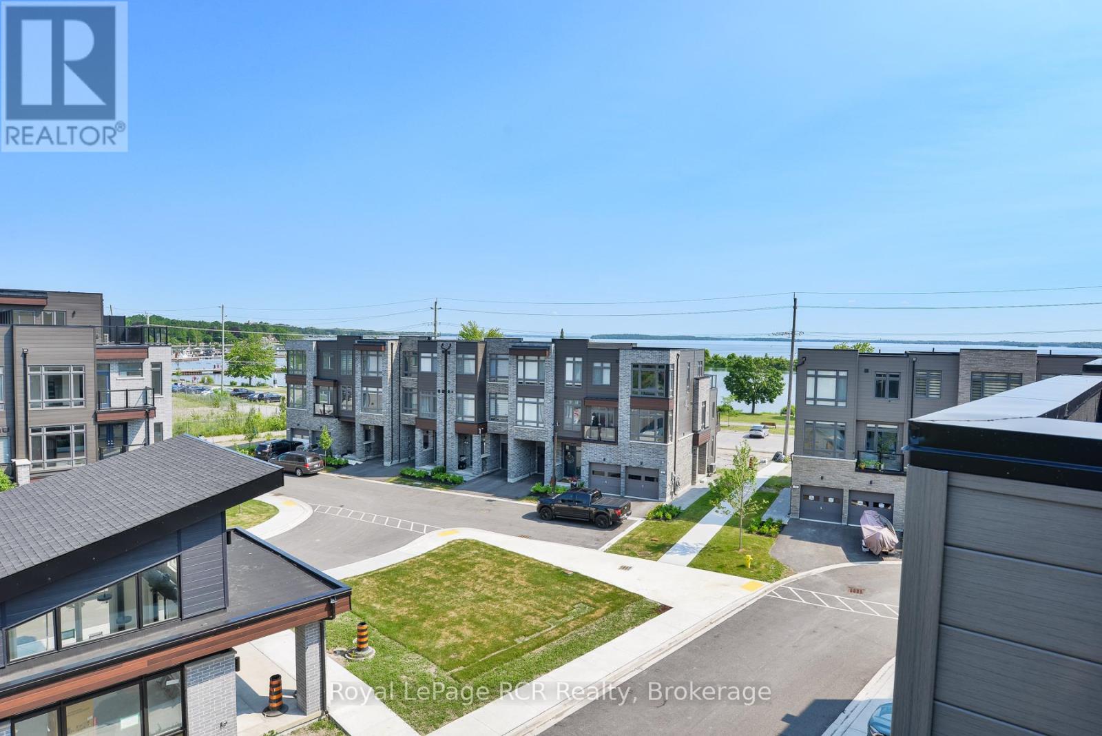 Photo 1 of 27 Wyn Wood Lane, Orillia ON
