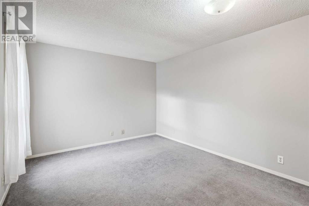 Single Family House for Sale in    Street NE Pineridge Calgary 