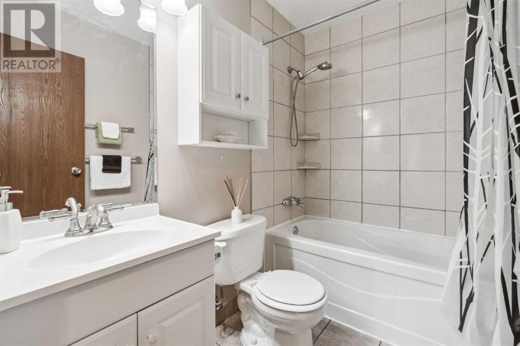 Single Family House for Sale in    Street NE Pineridge Calgary 