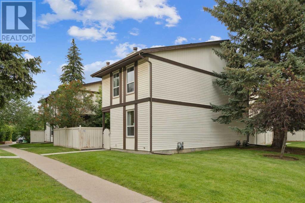 Single Family House for Sale in    Street NE Pineridge Calgary 