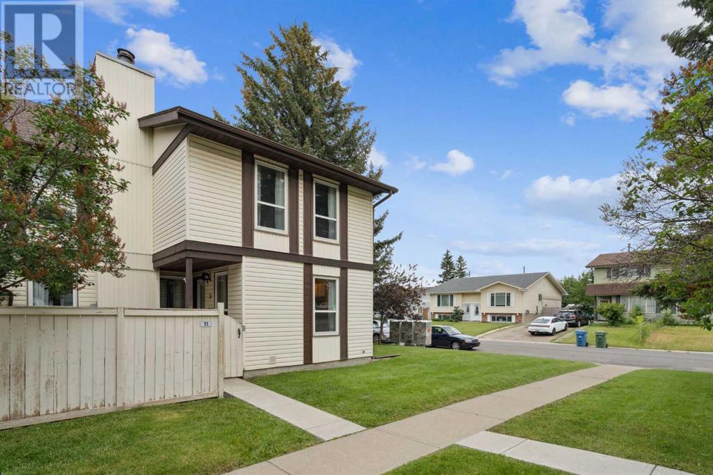 Single Family House for Sale in    Street NE Pineridge Calgary 