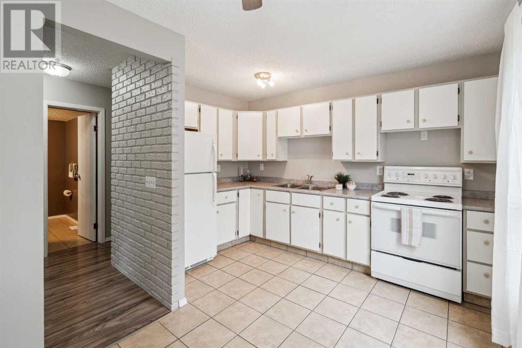Single Family House for Sale in    Street NE Pineridge Calgary 