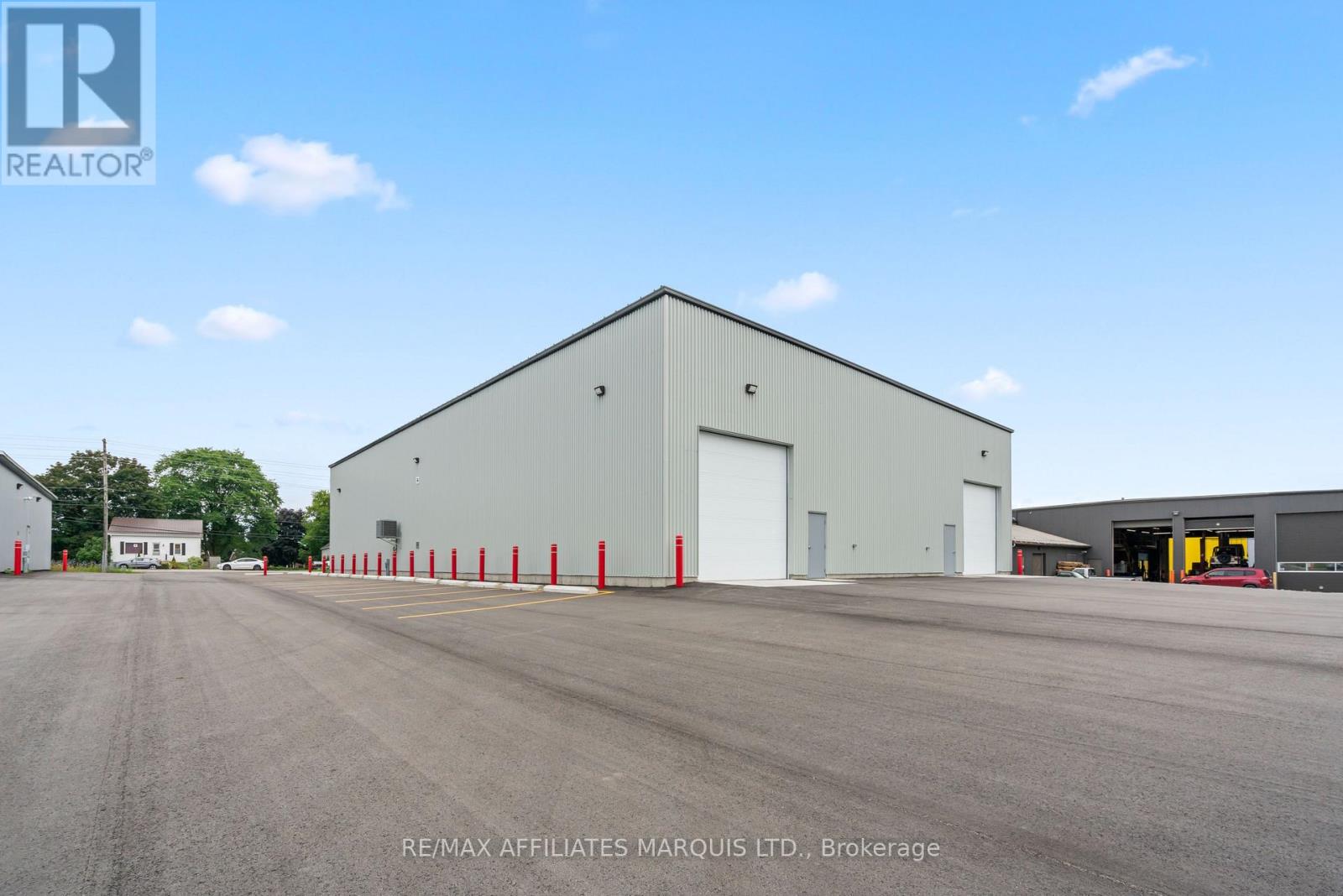 Photo 5 of 530 Stewart Boulevard N, Brockville ON