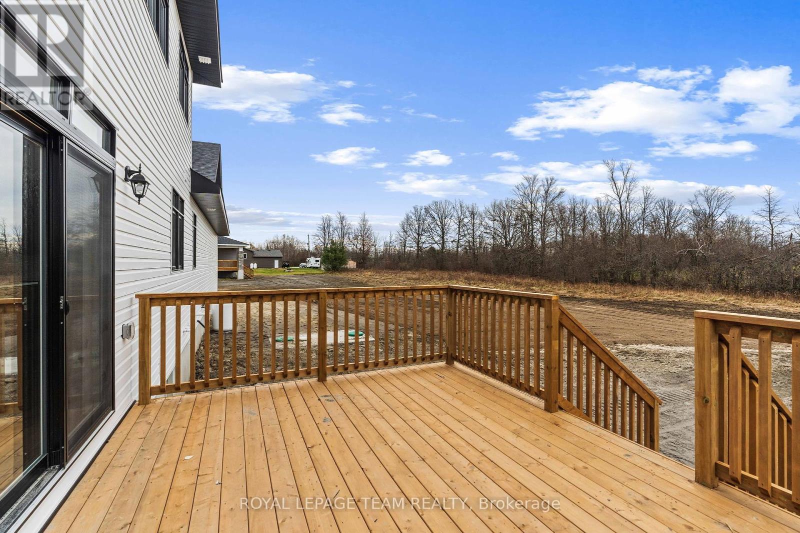 Photo 7 of 71 Hogan Drive, Mcnab Braeside ON