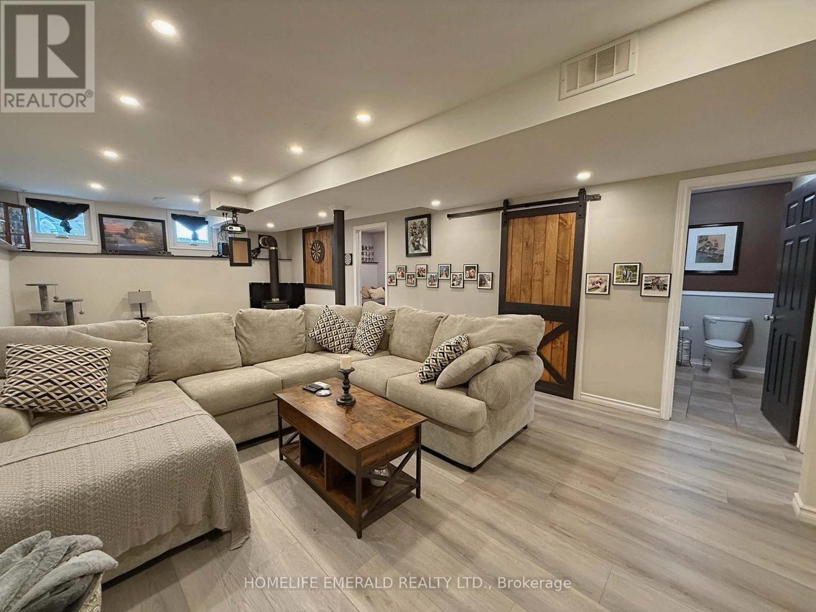 Photo 38 of 144 Maplewood Drive, Essa ON