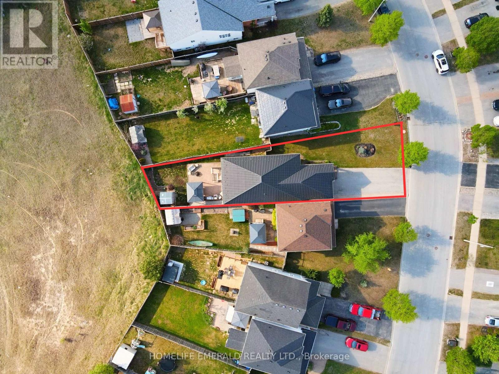 Photo 44 of 144 Maplewood Drive, Essa ON