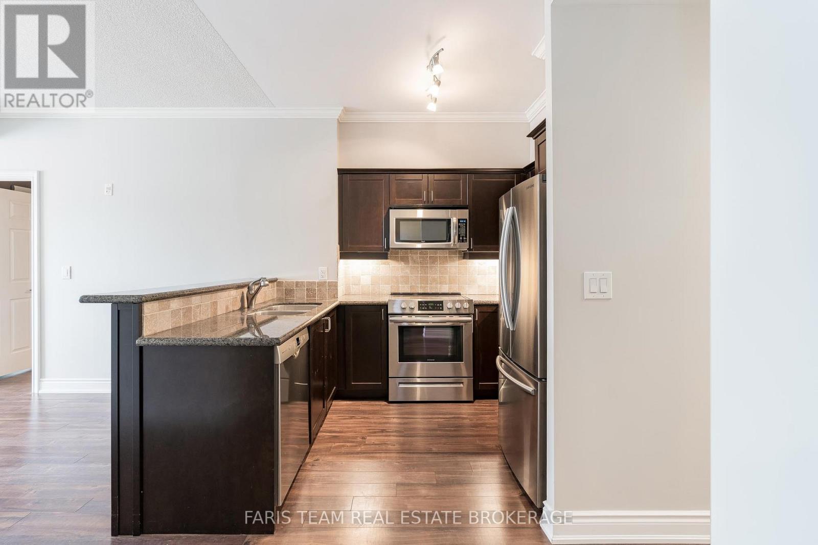 Photo 2 of 214 354 Atherley Road, Orillia ON