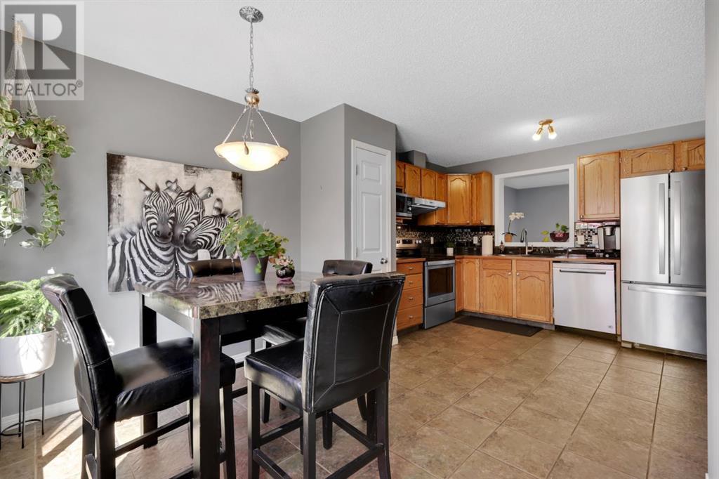 Single Family House 4 Level for Sale in  Copperfield Lane SE Copperfield Calgary 