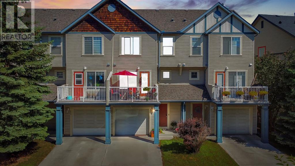 Single Family House 4 Level for Sale in  Copperfield Lane SE Copperfield Calgary 