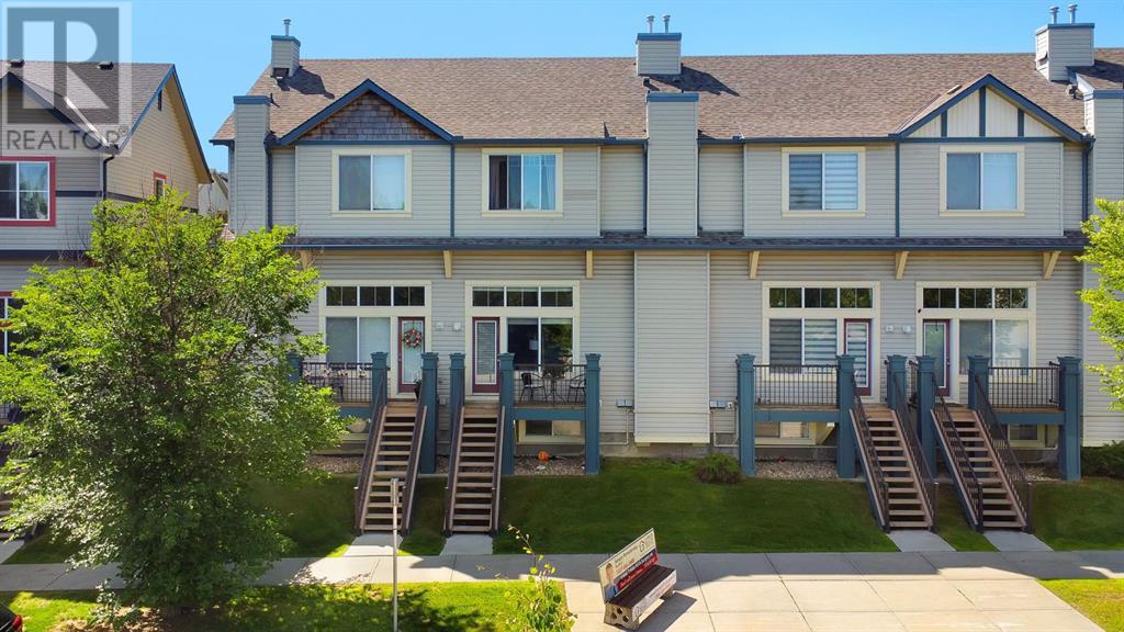 Single Family House 4 Level for Sale in  Copperfield Lane SE Copperfield Calgary 