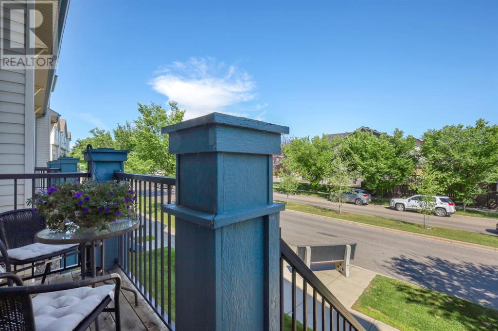 Single Family House 4 Level for Sale in  Copperfield Lane SE Copperfield Calgary 
