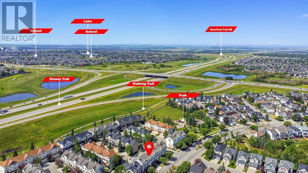 Single Family House 4 Level for Sale in  Copperfield Lane SE Copperfield Calgary 