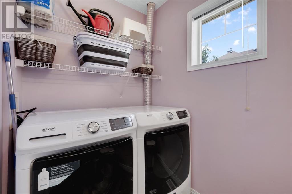 Single Family House 4 Level for Sale in  Copperfield Lane SE Copperfield Calgary 
