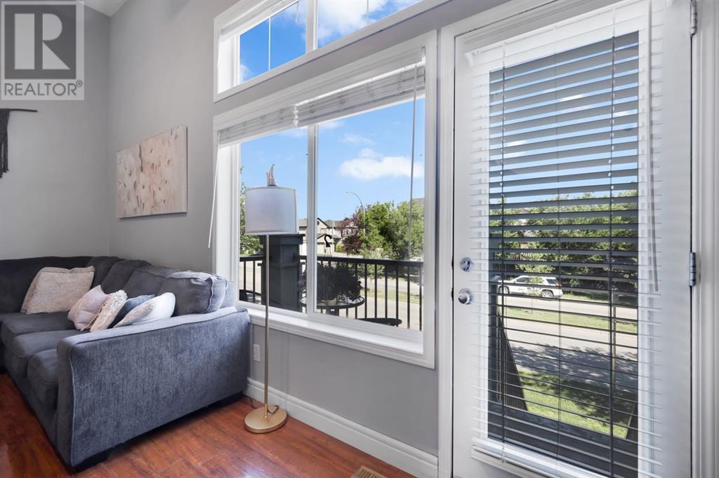 Single Family House 4 Level for Sale in  Copperfield Lane SE Copperfield Calgary 
