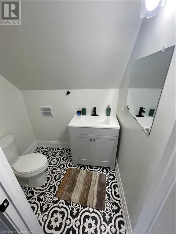 Photo 6 of 28 Burris Street, Hamilton ON