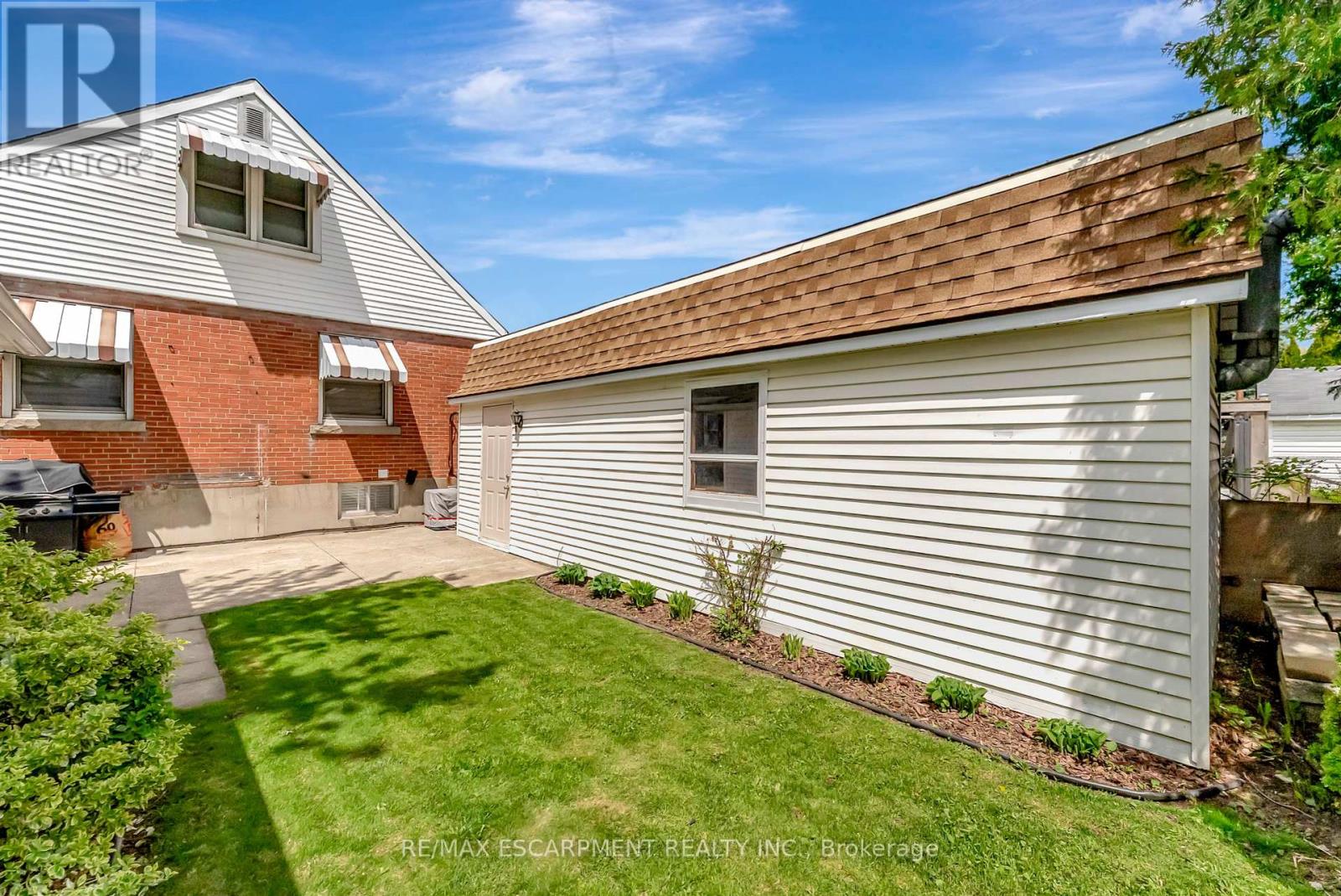 Photo 23 of 131 East 42nd Street, Hamilton ON