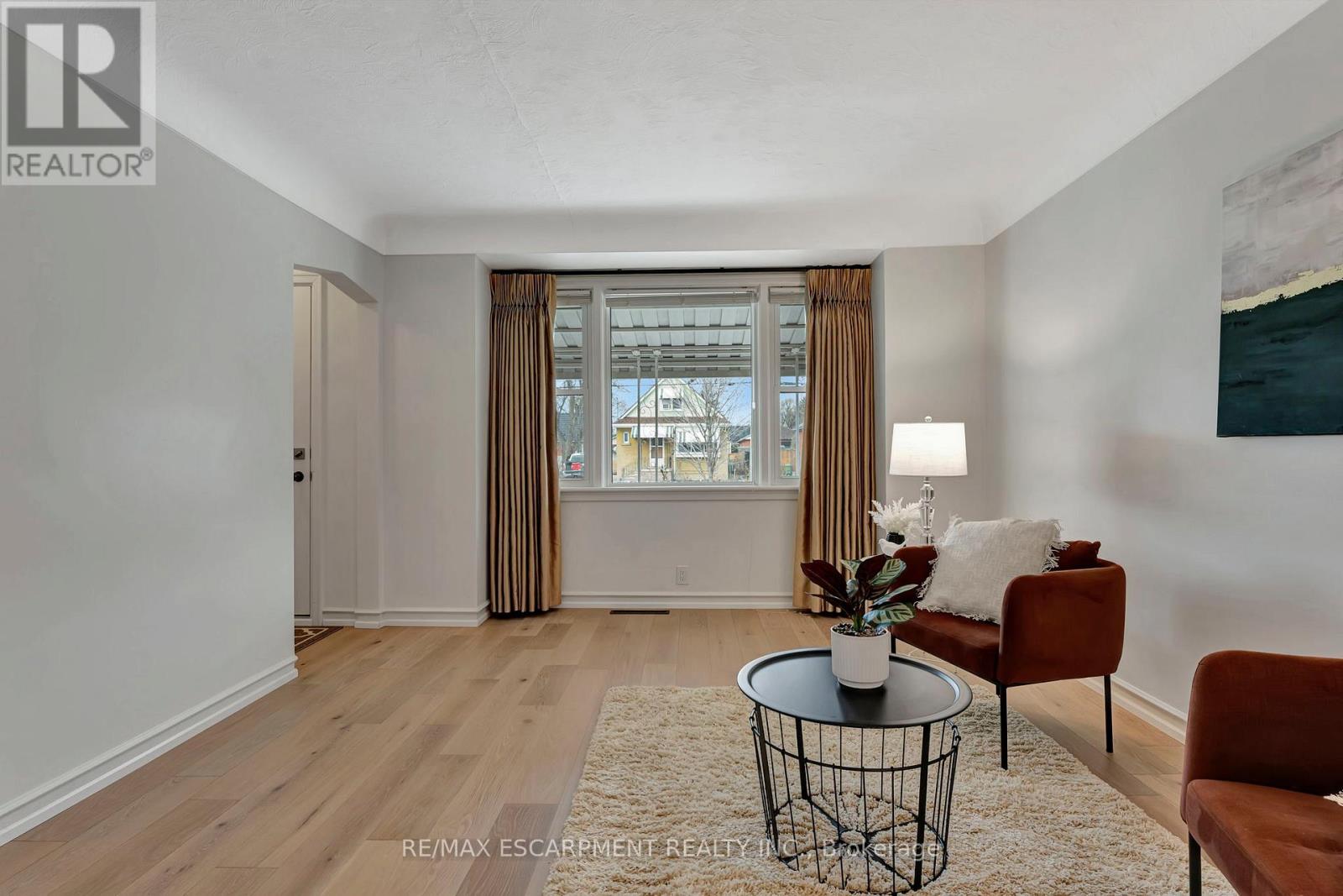Photo 21 of 131 East 42nd Street, Hamilton ON
