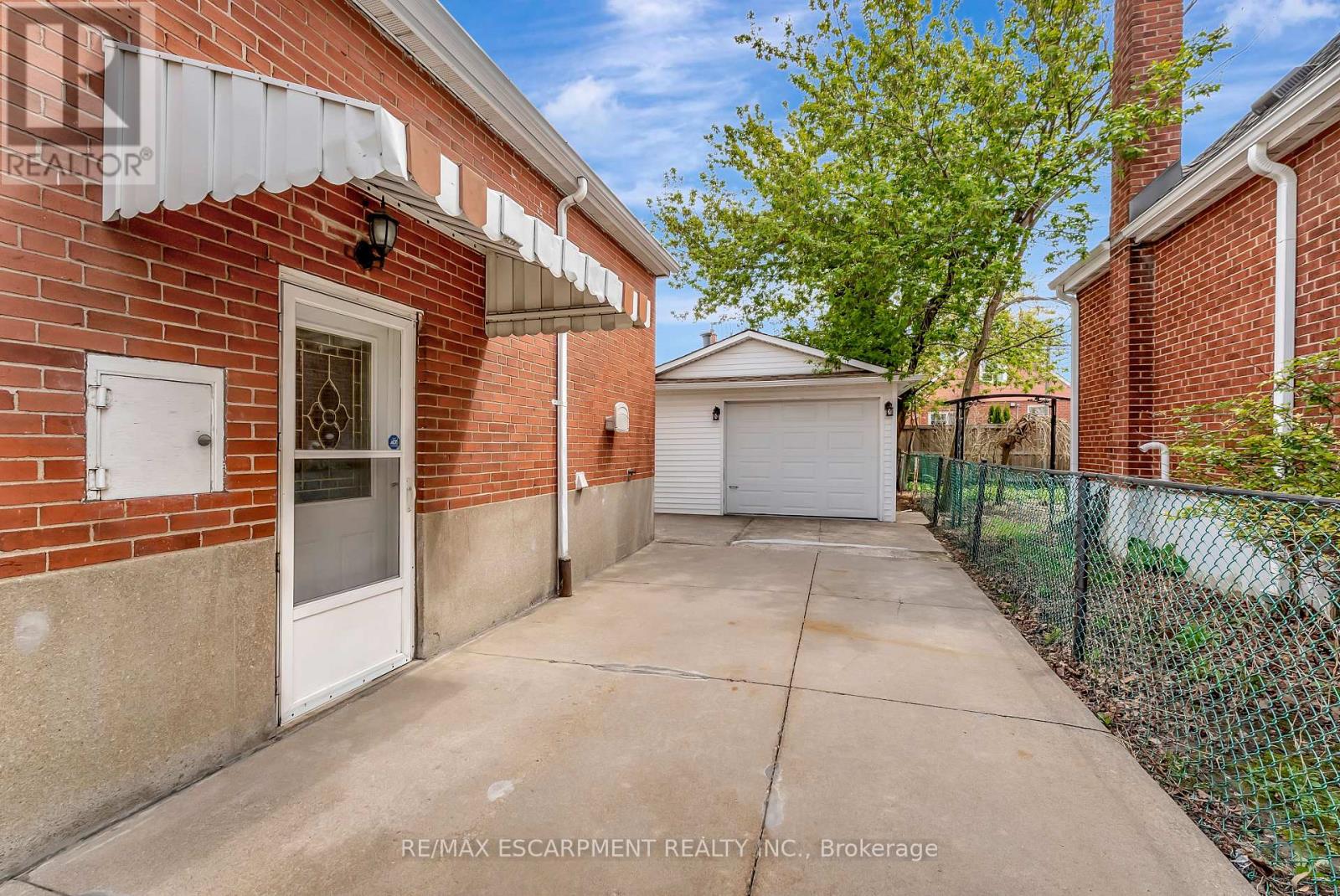 Photo 20 of 131 East 42nd Street, Hamilton ON