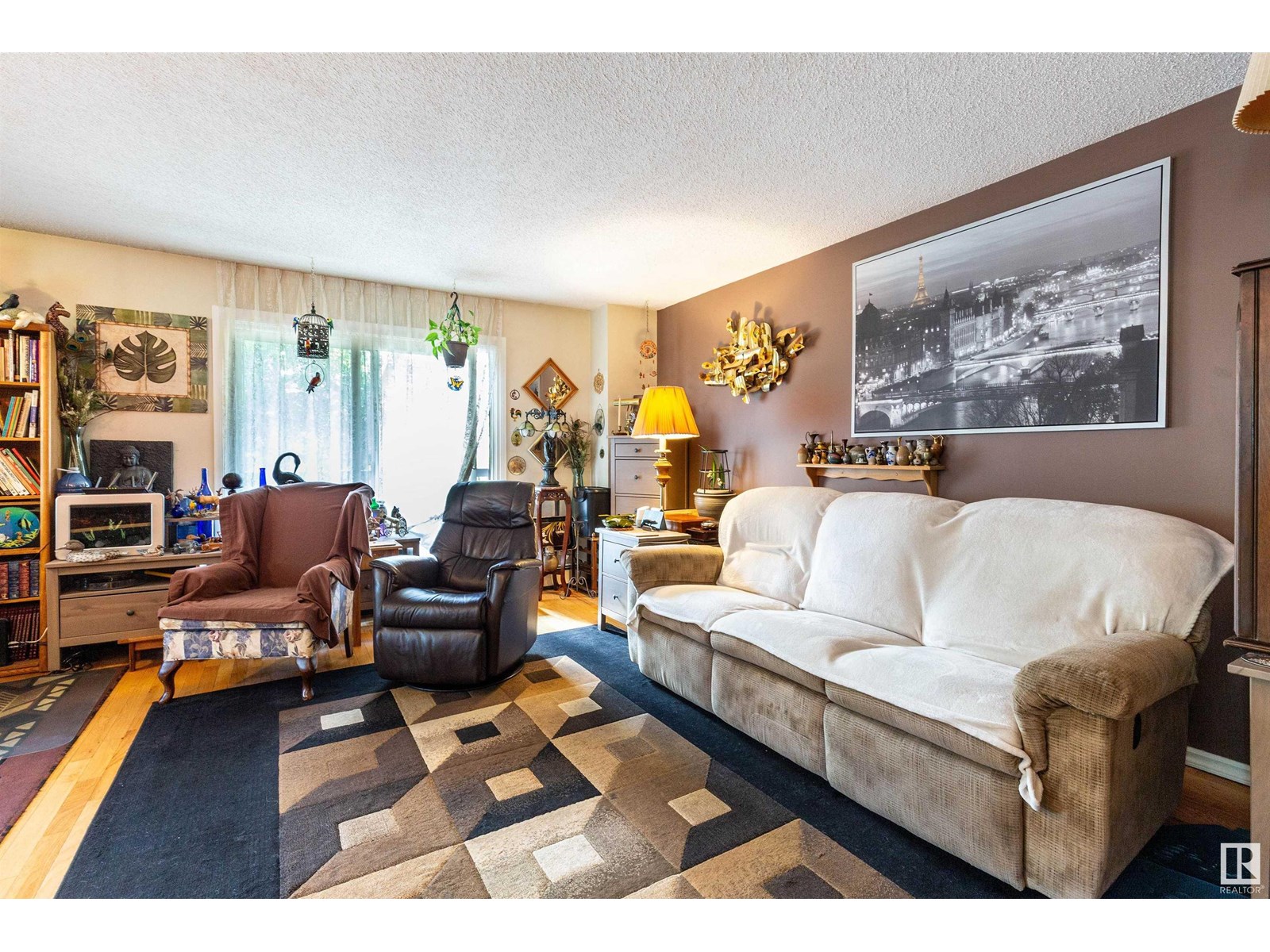 Photo 4 of 404 9929 113 St Nw, Edmonton AB