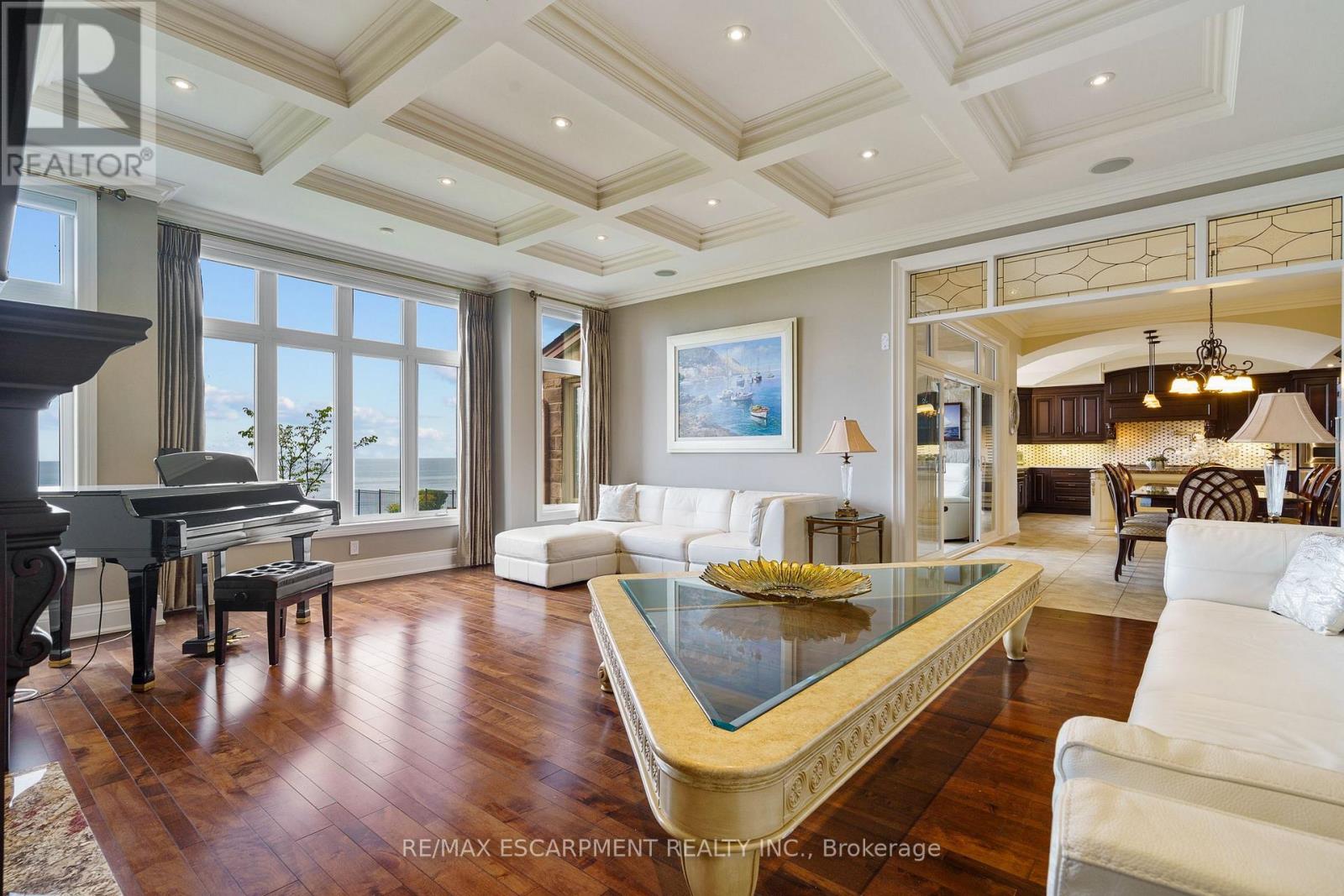 Photo 35 of 56 Aquamarine Drive, Hamilton ON