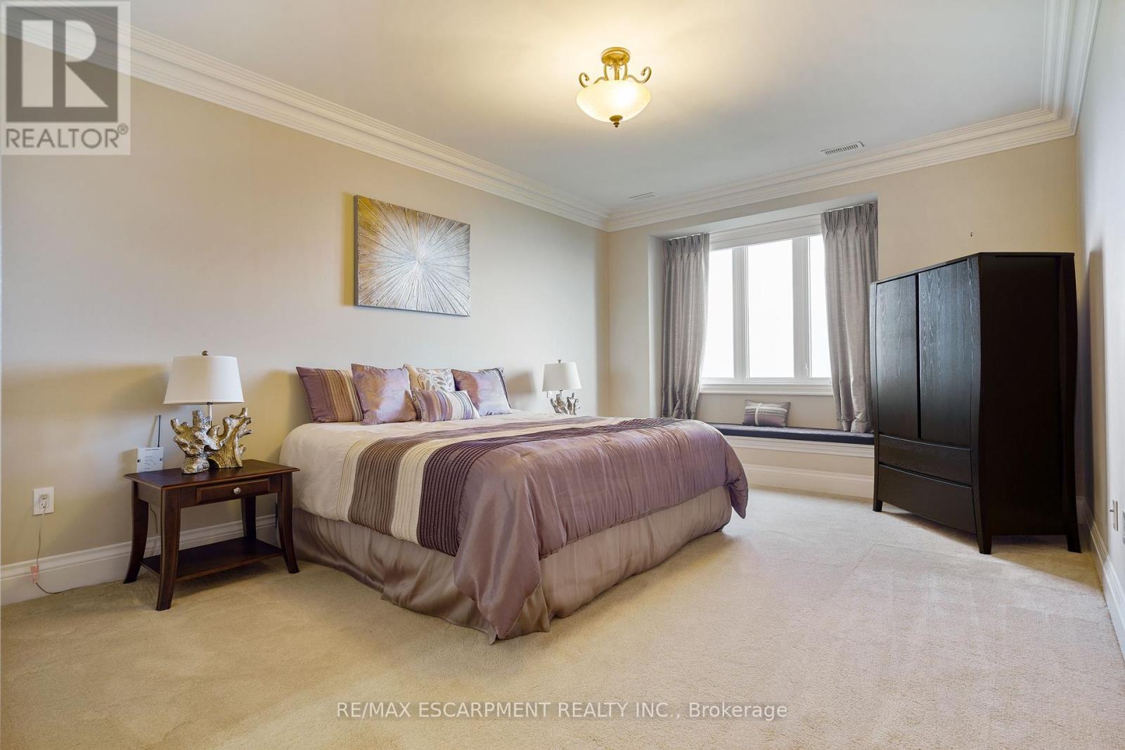 Photo 30 of 56 Aquamarine Drive, Hamilton ON