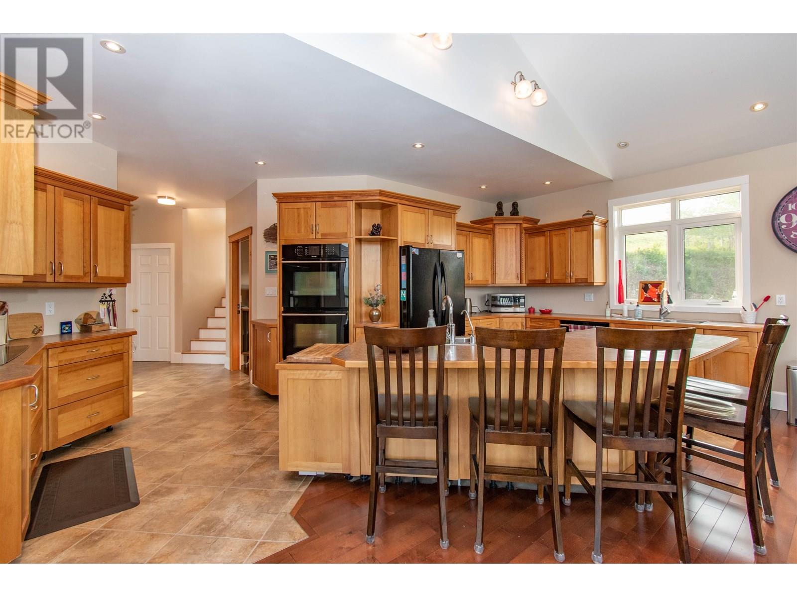 8020 HISLOP ROAD, Telkwa