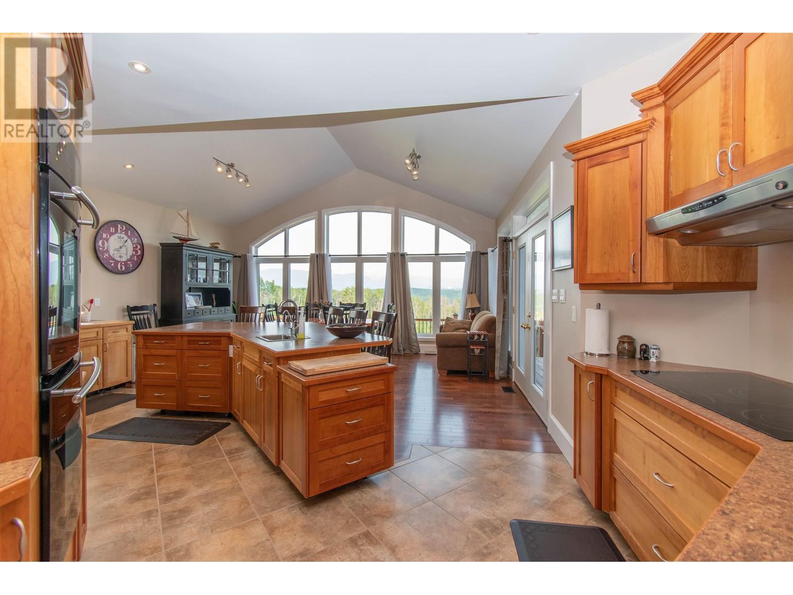 8020 HISLOP ROAD, Telkwa