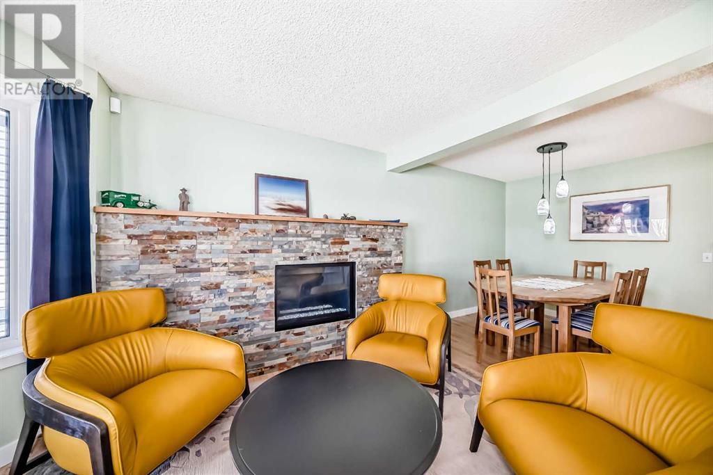 Single Family House for Sale in  Citadel Vista Close NW Citadel Calgary 