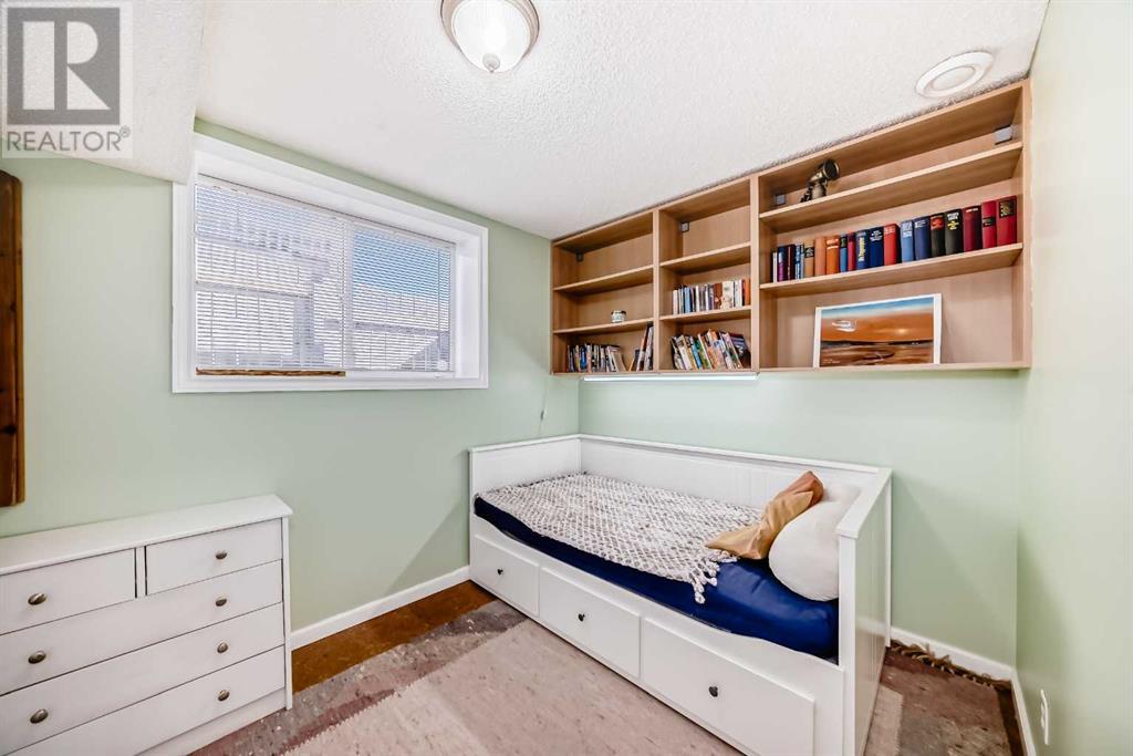 Single Family House for Sale in  Citadel Vista Close NW Citadel Calgary 