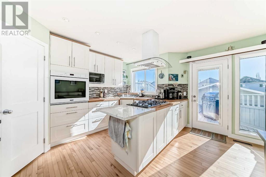 Single Family House for Sale in  Citadel Vista Close NW Citadel Calgary 