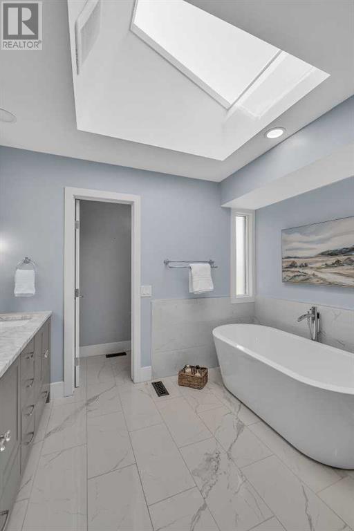 Single Family House for Sale in  Edgebrook Gardens NW Edgemont Calgary 