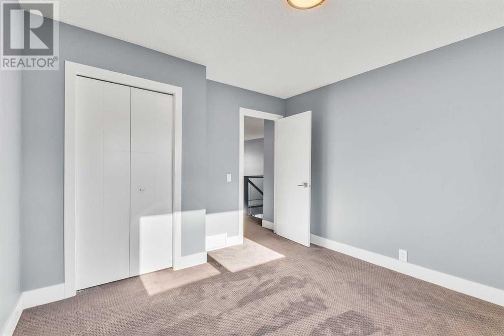 Single Family House for Sale in  Edgebrook Gardens NW Edgemont Calgary 