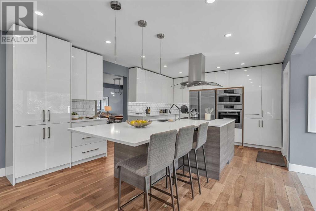 Single Family House for Sale in  Edgebrook Gardens NW Edgemont Calgary 