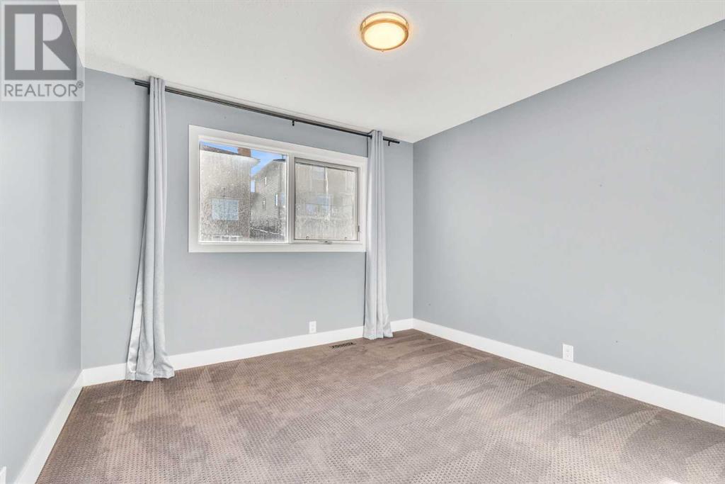 Single Family House for Sale in  Edgebrook Gardens NW Edgemont Calgary 