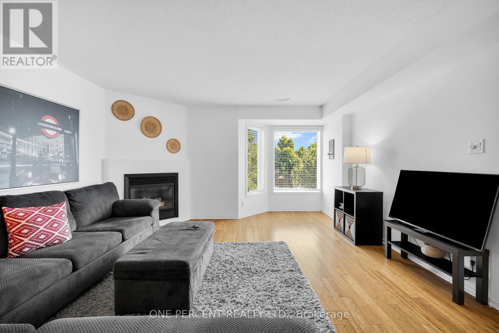 Photo 31 of 3 250 Cresthaven Drive, Ottawa ON