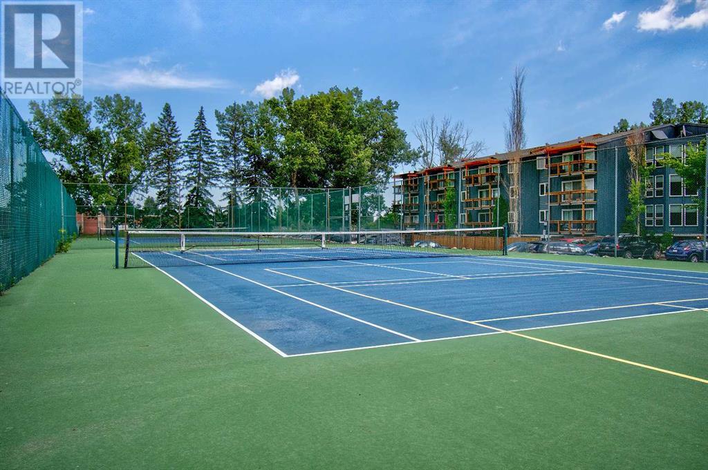 Single Family House for Sale in    Avenue SW Haysboro Calgary 