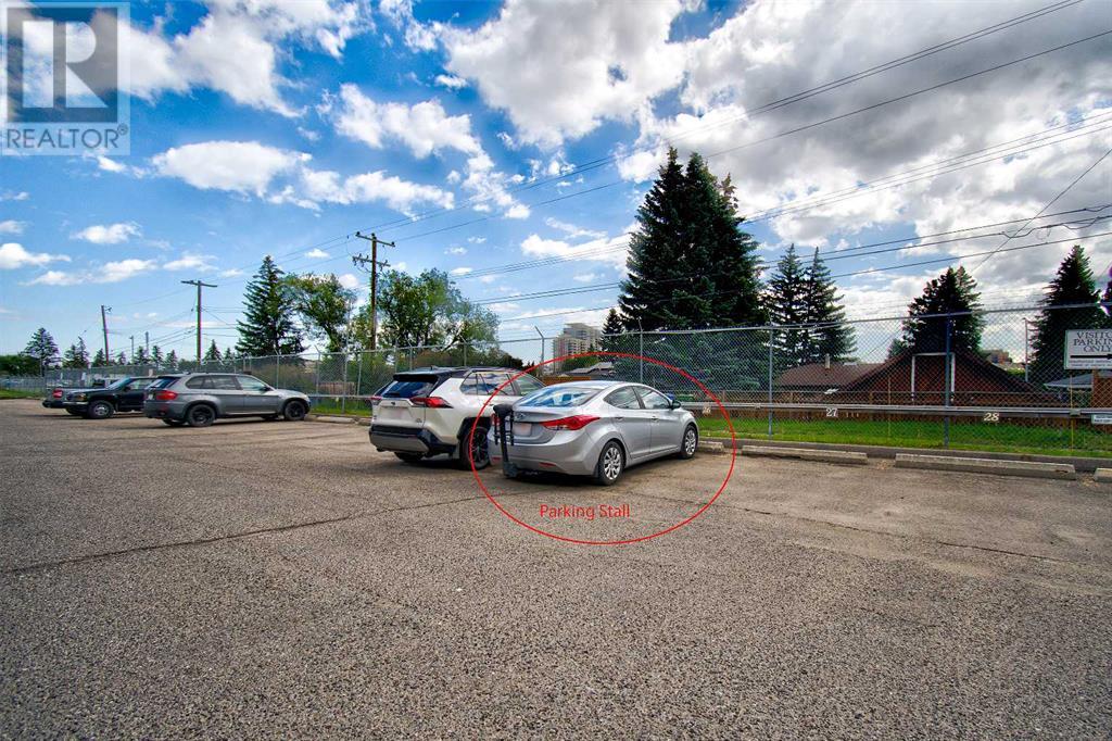 Single Family House for Sale in    Avenue SW Haysboro Calgary 