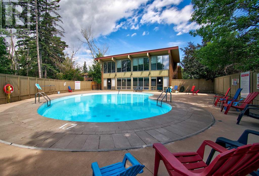 Single Family House for Sale in    Avenue SW Haysboro Calgary 