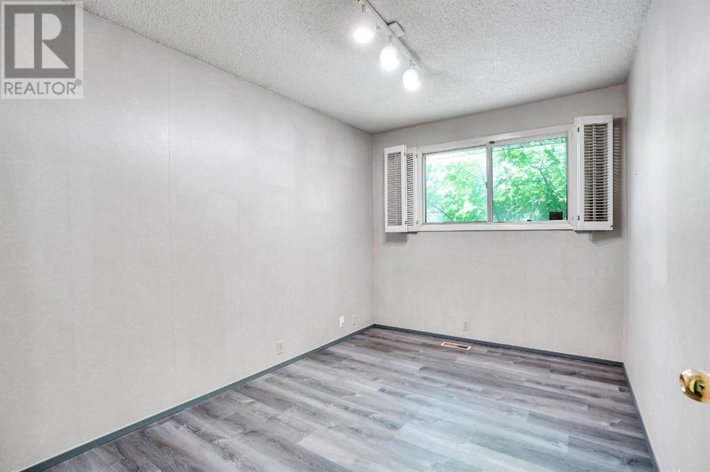 960 Lysander Drive SE, Calgary, Alberta