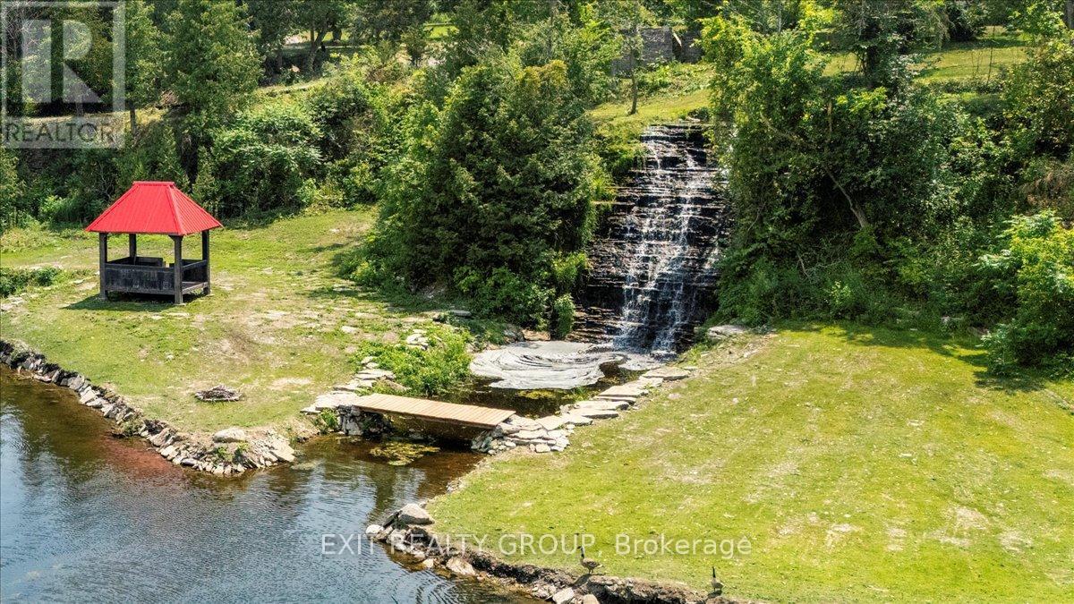 Photo 5 of 782 County Rd 49, Prince Edward County ON